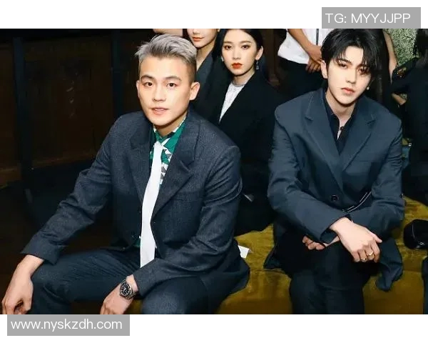 欧豪与足球球星同框合影视频曝光 展现明星与体育巨星亲密互动瞬间