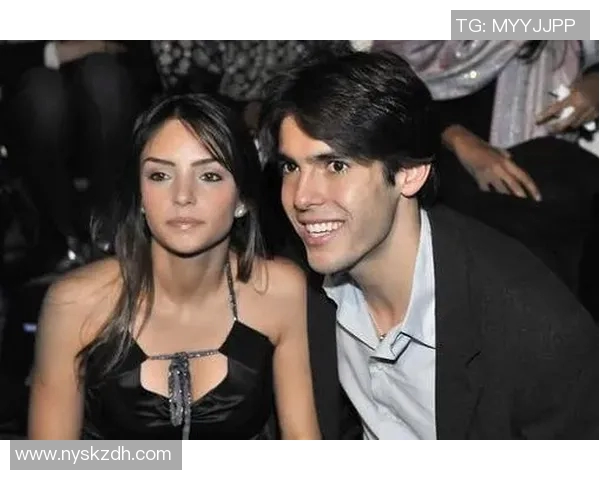 足球明星如何度过圣诞生日：从家庭聚会到慈善活动的多彩生活